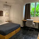 Cinco Hotel B&B