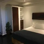 Cinco Hotel B&B