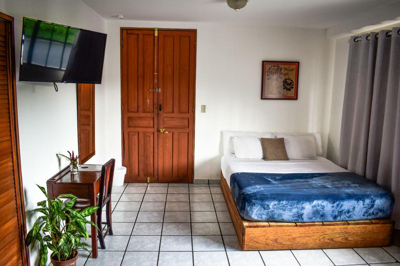 Bed and breakfast Cinco San Salvador