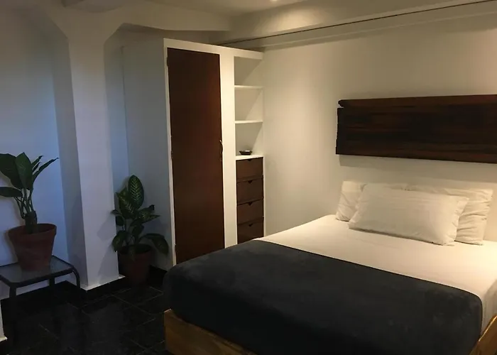 Cinco Hotel B&B